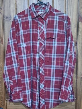 Cabela's Men's Red Plaid Button-Up Shirt Wuth Conceal Carry Zippered Pocket
